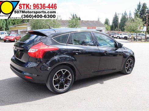 Used 2012 Ford Focus SE FWD image 11