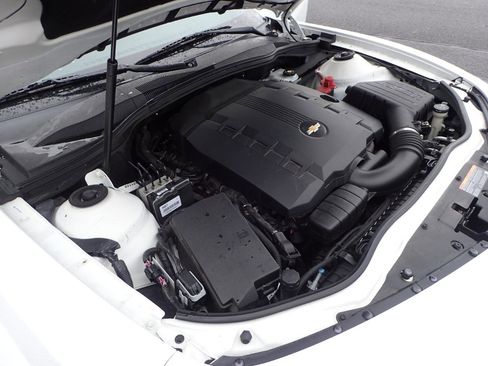 Used 2010 Chevrolet Camaro LT w/ Interior Accent Trim Package RWD image 20