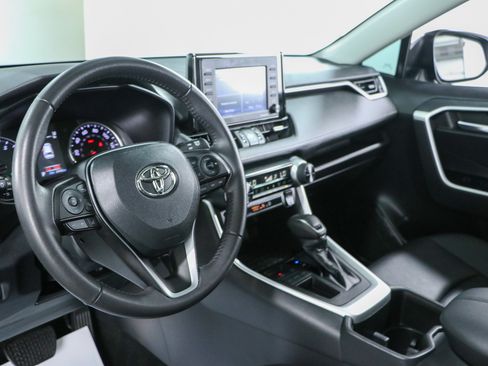 Used 2022 Toyota RAV4 XLE Premium FWD image 23