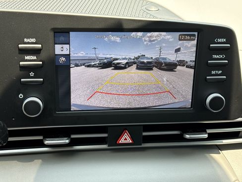 Certified 2026 Hyundai Elantra SE FWD image 23