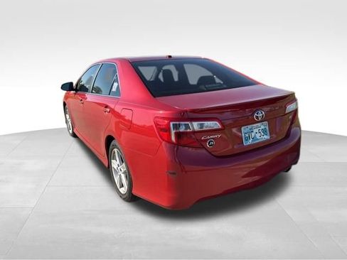Used 2012 Toyota Camry SE image 5