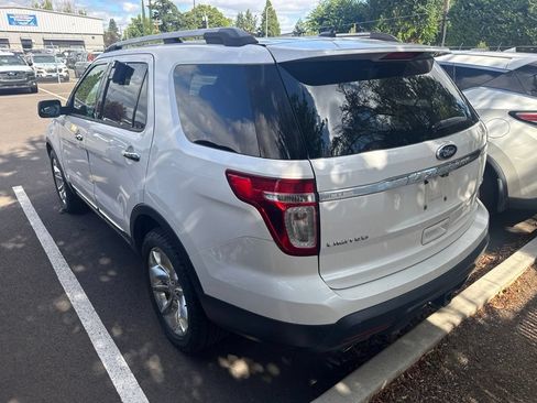 Used 2014 Ford Explorer Limited w/ Equipment Group 302A AWD/4WD image 2
