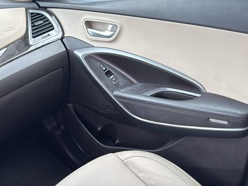 Used 2017 Hyundai Santa Fe Sport FWD image 27