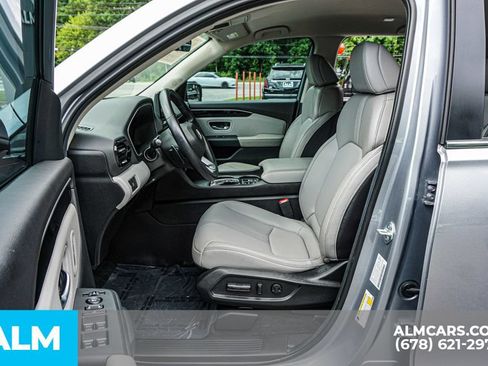 Used 2025 Honda Pilot EX-L image 19