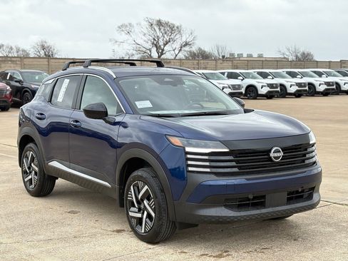 New 2026 Nissan Kicks SV image 5