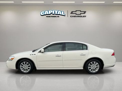 Used 2011 Buick Lucerne CXL FWD image 2