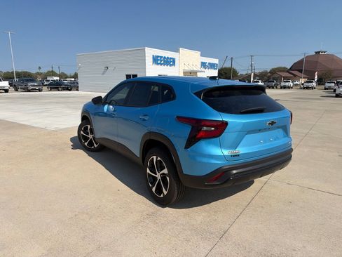 New 2026 Chevrolet Trax RS w/ Driver Confidence Package FWD image 6