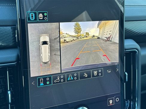 New 2026 GMC Yukon XL AT4 w/ AT4 Premium Plus Package image 19