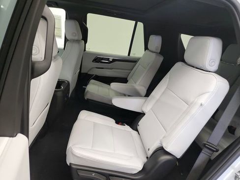 New 2026 Chevrolet Tahoe Premier w/ Sun And Tow Package AWD/4WD image 35