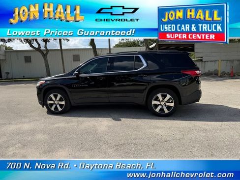 Used 2020 Chevrolet Traverse LT w/ LT Premium Package FWD image 5