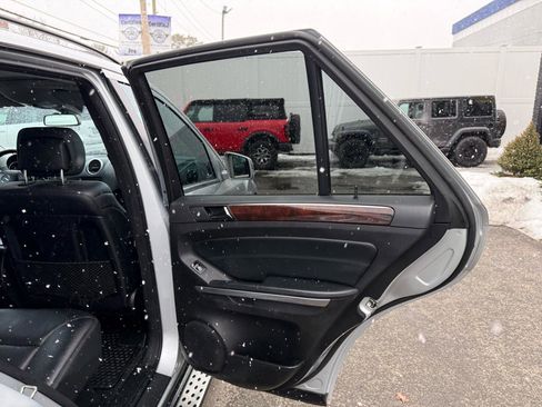 Used 2011 Mercedes-Benz ML 350 4MATIC image 16