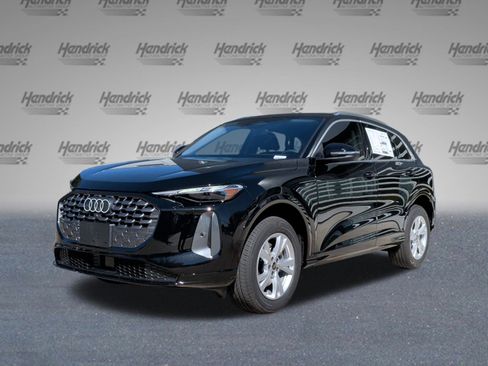 New 2025 Audi Q5 Premium image 3
