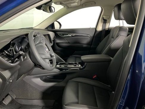 Used 2023 Buick Envision Essence image 27