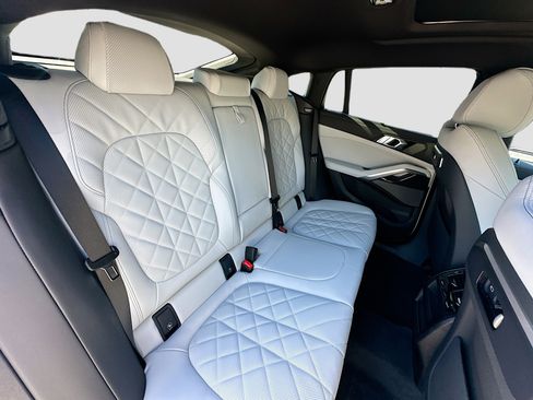 New 2026 BMW X6 xDrive40i w/ Executive Package image 22