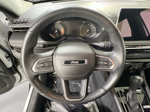 Used 2022 Jeep Compass Latitude w/ Convenience Group AWD/4WD image 11
