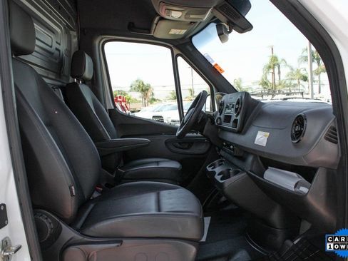 Used 2021 Mercedes-Benz Sprinter 144 Cargo image 27