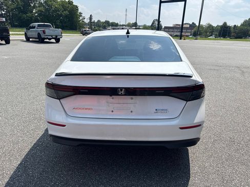 Used 2023 Honda Accord Sport image 6