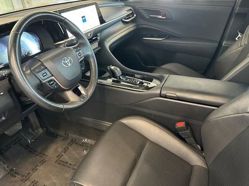 Certified 2024 Toyota Crown AWD/4WD image 12