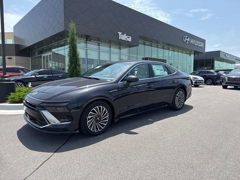 New 2025 Hyundai Sonata SEL image 1