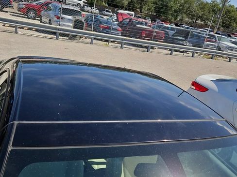 Used 2006 Pontiac G6 GT w/ Premium Value Package FWD image 7