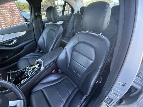 Used 2015 Mercedes-Benz C 300 Sedan image 14