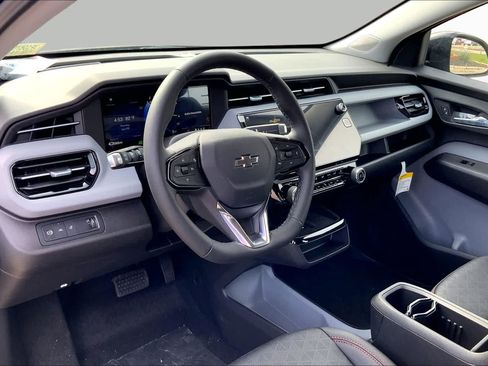 New 2027 Chevrolet Bolt RS w/ Technology Package FWD image 9