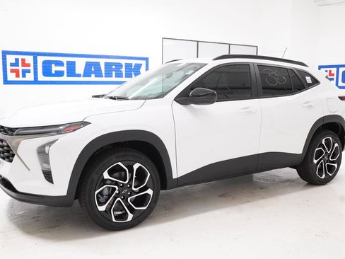 New 2026 Chevrolet Trax RS image 10