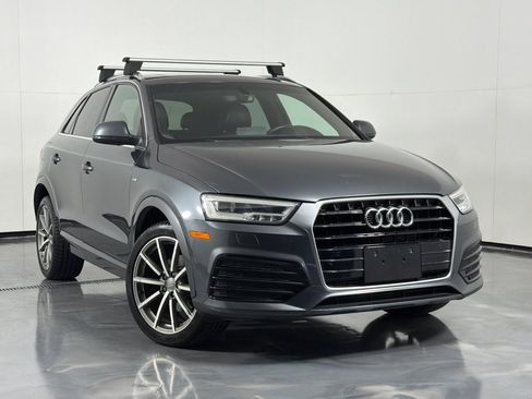 Used 2018 Audi Q3 2.0T Premium Plus w/ Premium Plus Package FWD image 2