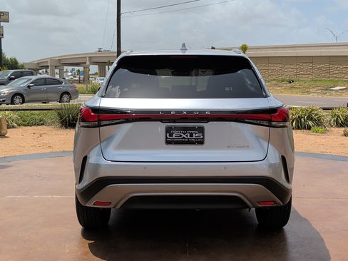 Used 2025 Lexus RX 350 Premium w/ Accessory Package (Z1) FWD image 3
