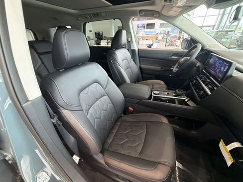 New 2026 Nissan Pathfinder Platinum image 25