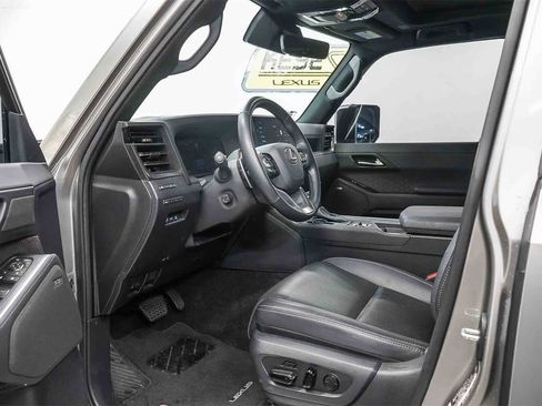 Certified 2024 Lexus GX 550 image 18