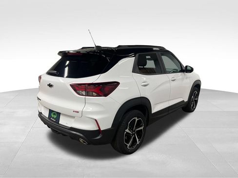 Certified 2023 Chevrolet TrailBlazer RS w/ Sun and Liftgate Package AWD/4WD image 9