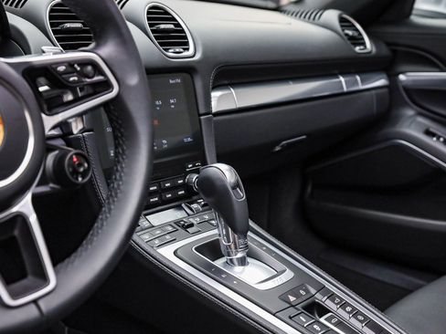 Used 2025 Porsche 718 Boxster S image 19