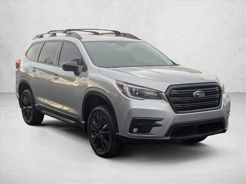 Used 2022 Subaru Ascent Onyx Edition image 3