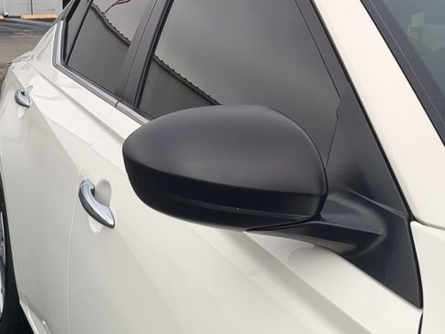 Certified 2025 Nissan Altima 2.5 S image 12