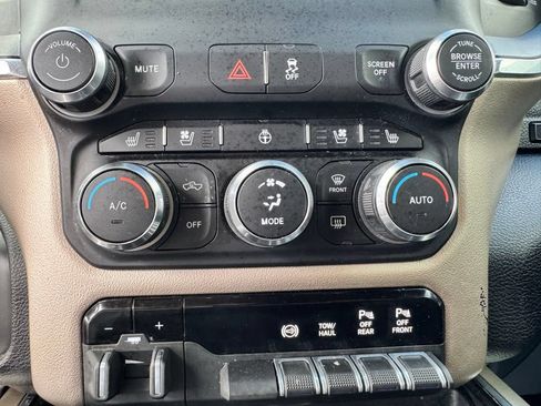Used 2022 RAM 2500 Laramie AWD/4WD image 35