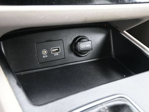 Used 2020 Kia Sedona LX FWD image 23