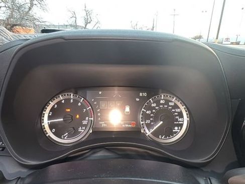 Used 2024 Toyota Highlander LE image 17