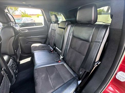 Used 2020 Jeep Grand Cherokee Altitude AWD/4WD image 28
