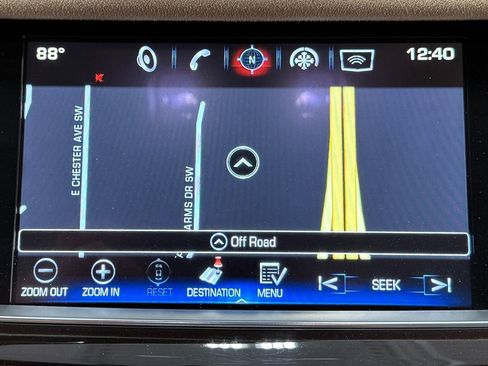 Used 2018 Cadillac XT5 Platinum w/ Driver Assist Package AWD/4WD image 24