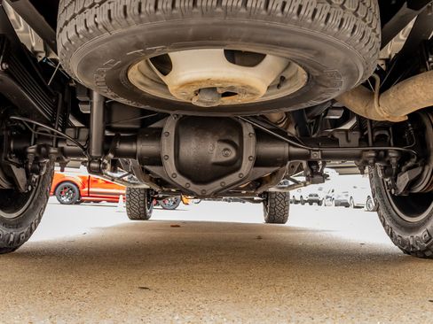 Used 2007 GMC Sierra 3500 SLT w/ Heavy-Duty Power Package image 16