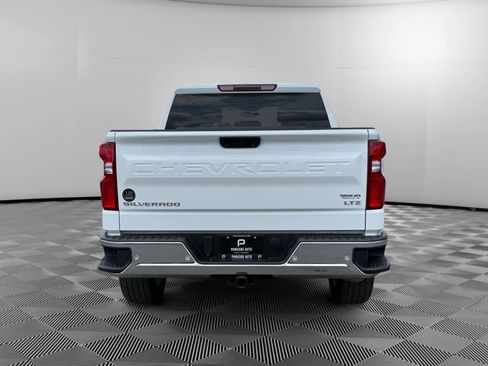 Used 2025 Chevrolet Silverado 1500 LTZ AWD/4WD image 4