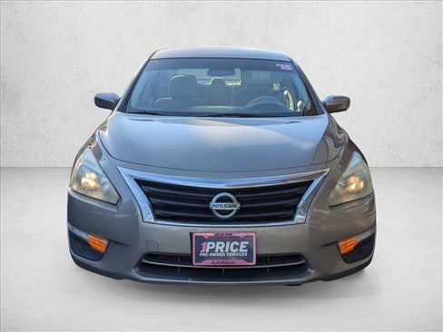 Used 2015 Nissan Altima 2.5 S w/ Power Driver Seat Package image 2