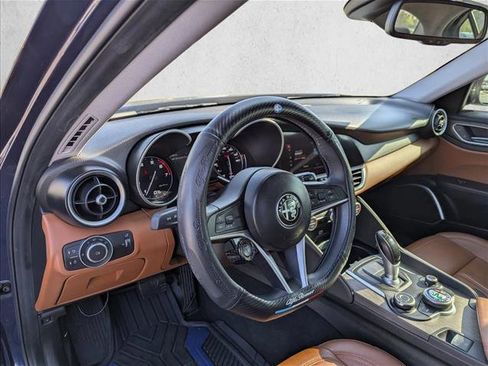 Used 2019 Alfa Romeo Giulia Ti w/ Nero Edizione image 11