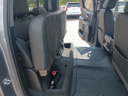 Used 2021 Chevrolet Silverado 1500 LT Trail Boss w/ Convenience Package II AWD/4WD image 13