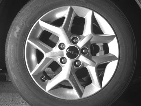 Used 2025 Kia Soul LX w/ LX Technology Package image 20