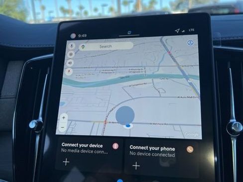 New 2026 Volvo XC90 B5 Plus w/ Protection Package image 11