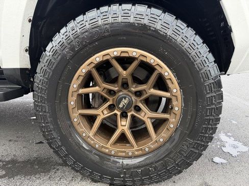 Used 2016 Toyota 4Runner SR5 image 21