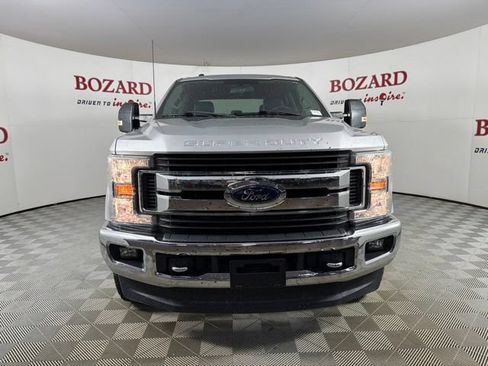 Used 2019 Ford F250 XLT w/ XLT Value Package AWD/4WD image 2