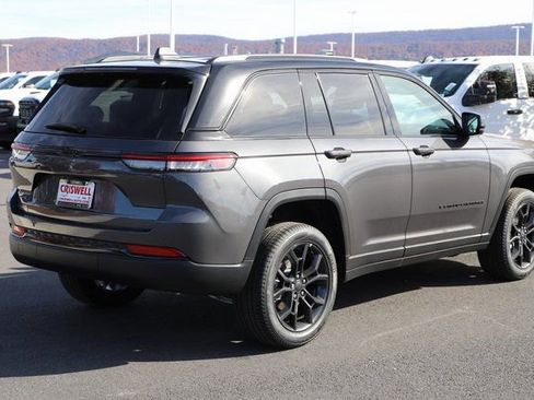 New 2025 Jeep Grand Cherokee Limited AWD/4WD image 5